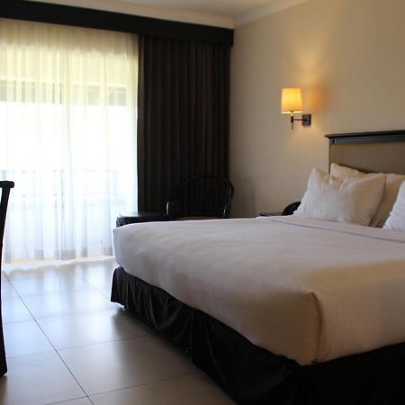 Hotel Grand Luley Manado Exterior foto
