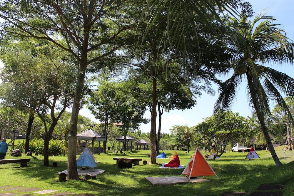 Hotel Grand Luley Manado Exterior foto