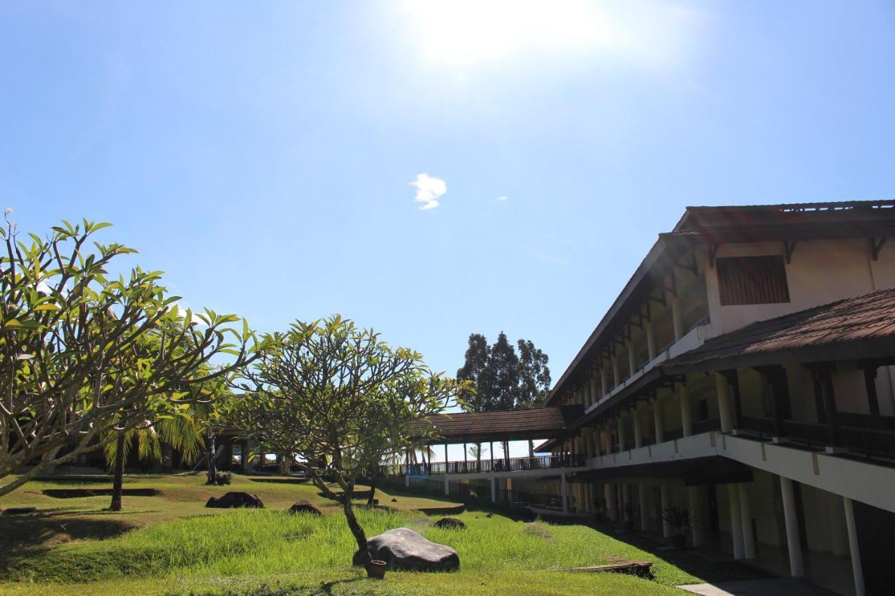 Hotel Grand Luley Manado Exterior foto